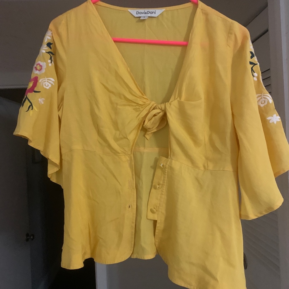 Brand new Yellow tie shirt